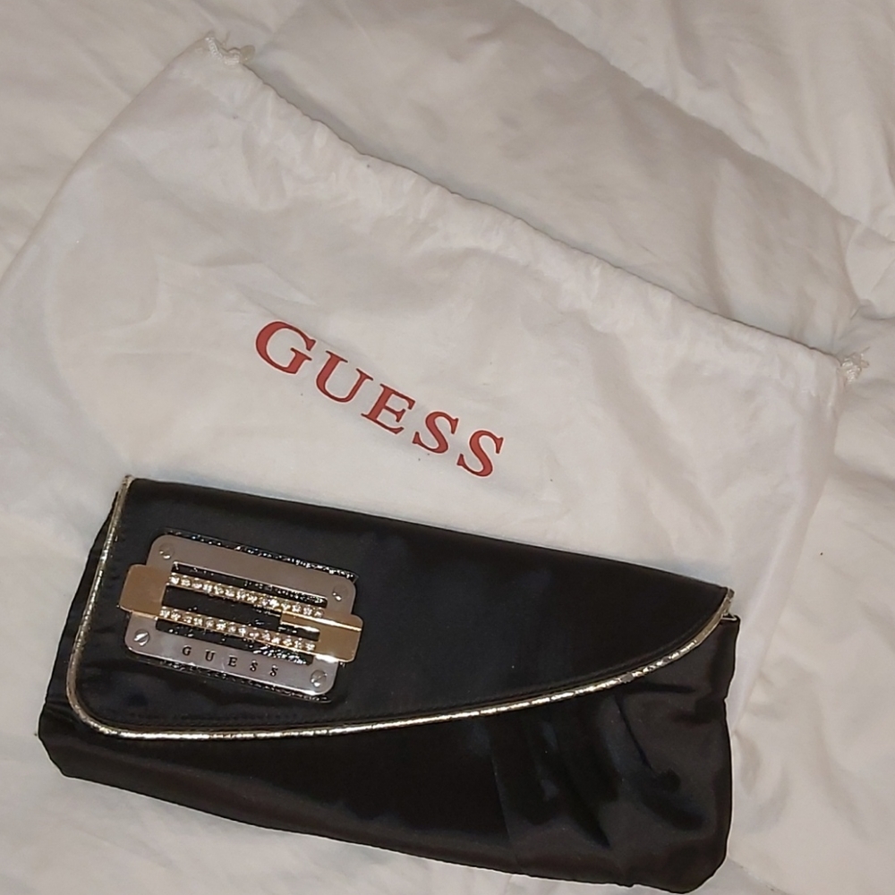 GUESS CLUTCH WITH DUSTBAG